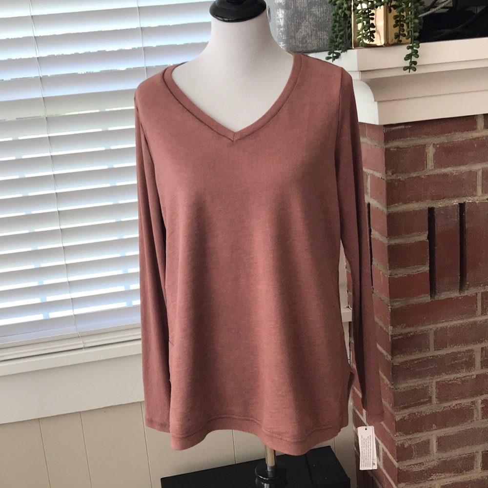 Super comfortable knit top - leisure